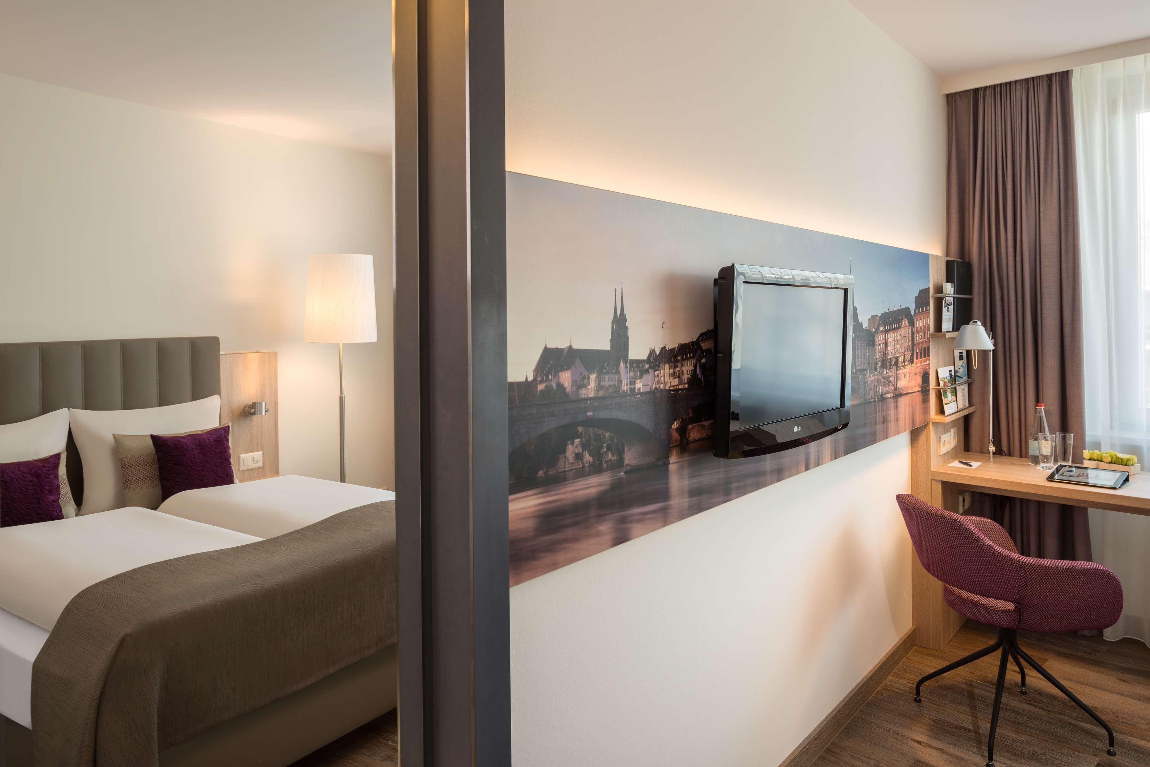 ดอรินท์โฮเต็ล อันแดร์แมสเซอ บาเซล Hotel บาเซิล ภายนอก รูปภาพ