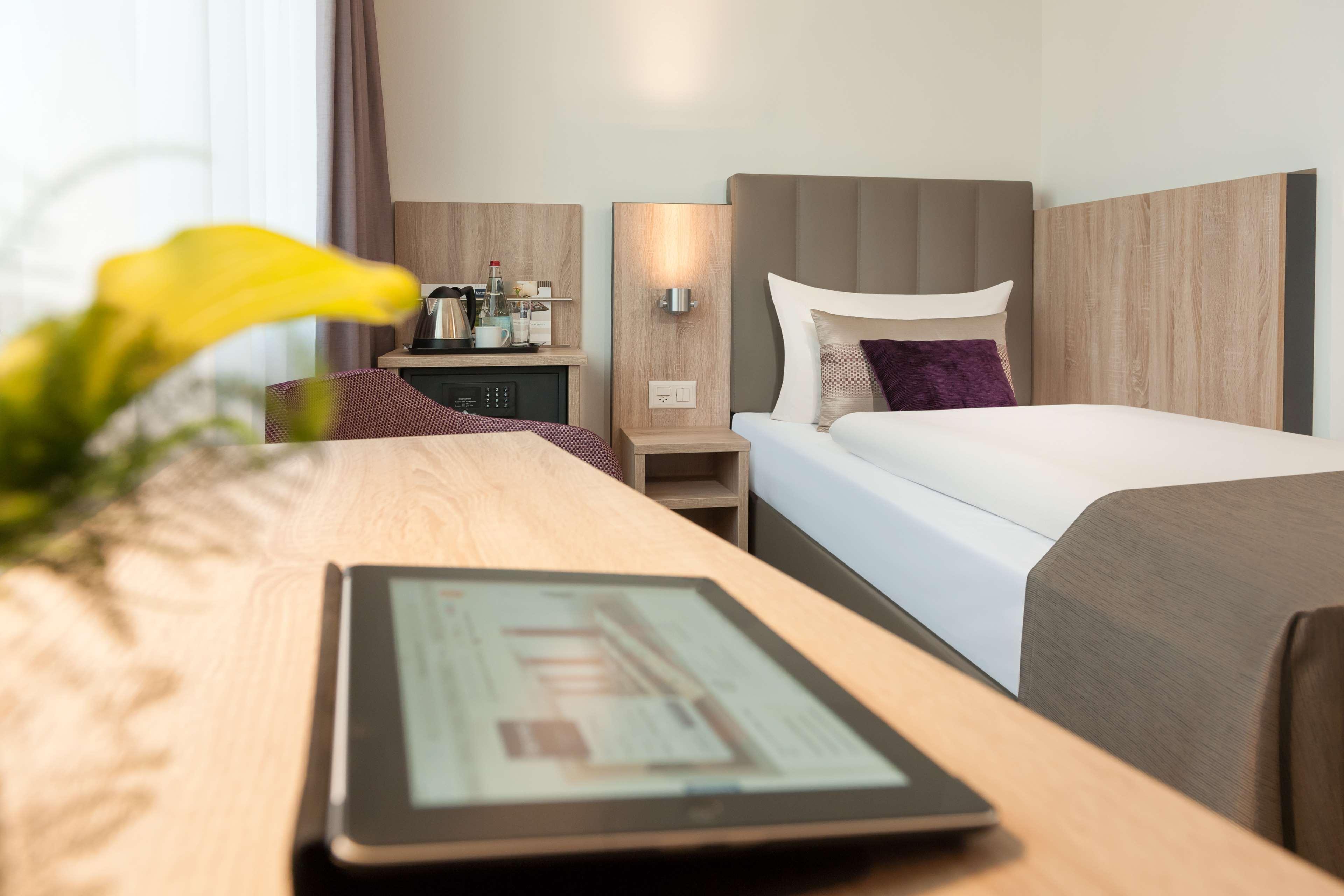 ดอรินท์โฮเต็ล อันแดร์แมสเซอ บาเซล Hotel บาเซิล ภายนอก รูปภาพ