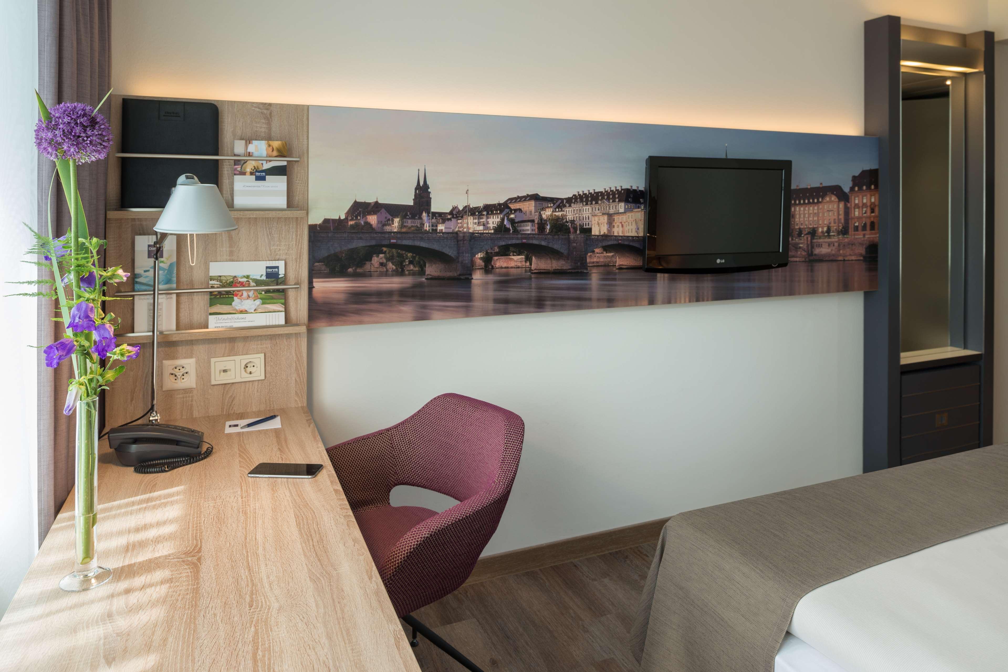 ดอรินท์โฮเต็ล อันแดร์แมสเซอ บาเซล Hotel บาเซิล ภายนอก รูปภาพ